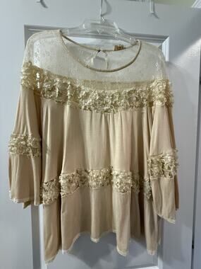 POL Womens L Boho Tunic Top Cream 3D Floral Lace Bell Sleeve Cottagecore
